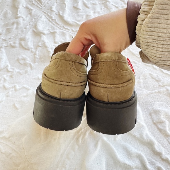 Blondo Kaider Waterproof Lug Loafer Size 7M New - Picture 6 of 9